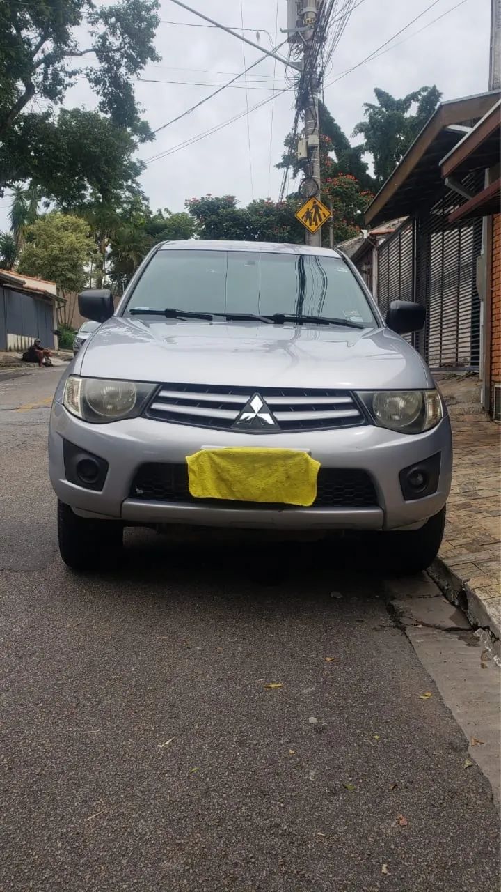 Mitsubishi L200 2013