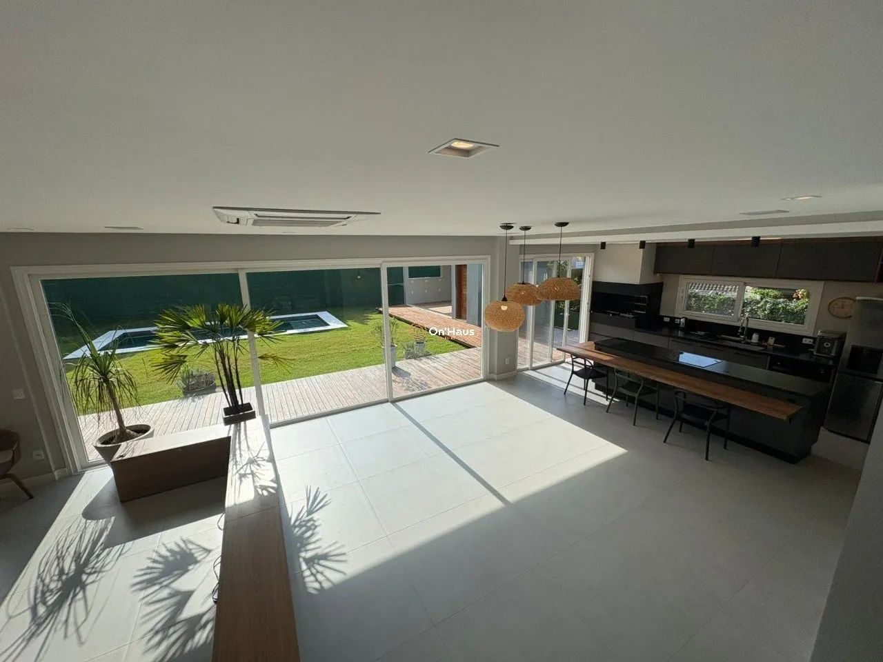 Casa de Alto Padrão em Condomínio Fechado - Foto 4