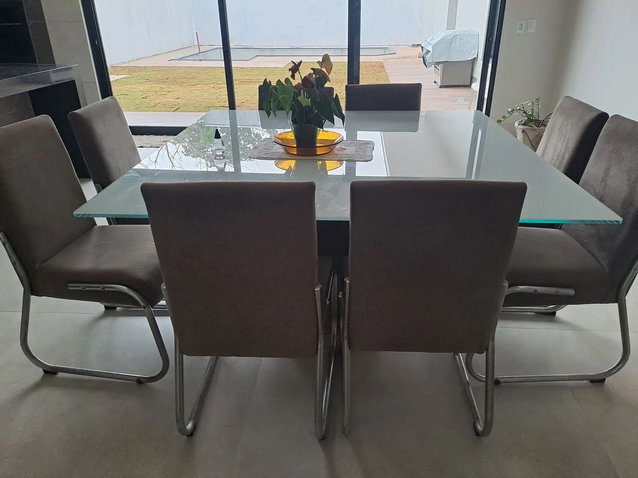 Mesa de jantar linda, com 8 cadeiras  - Foto 4
