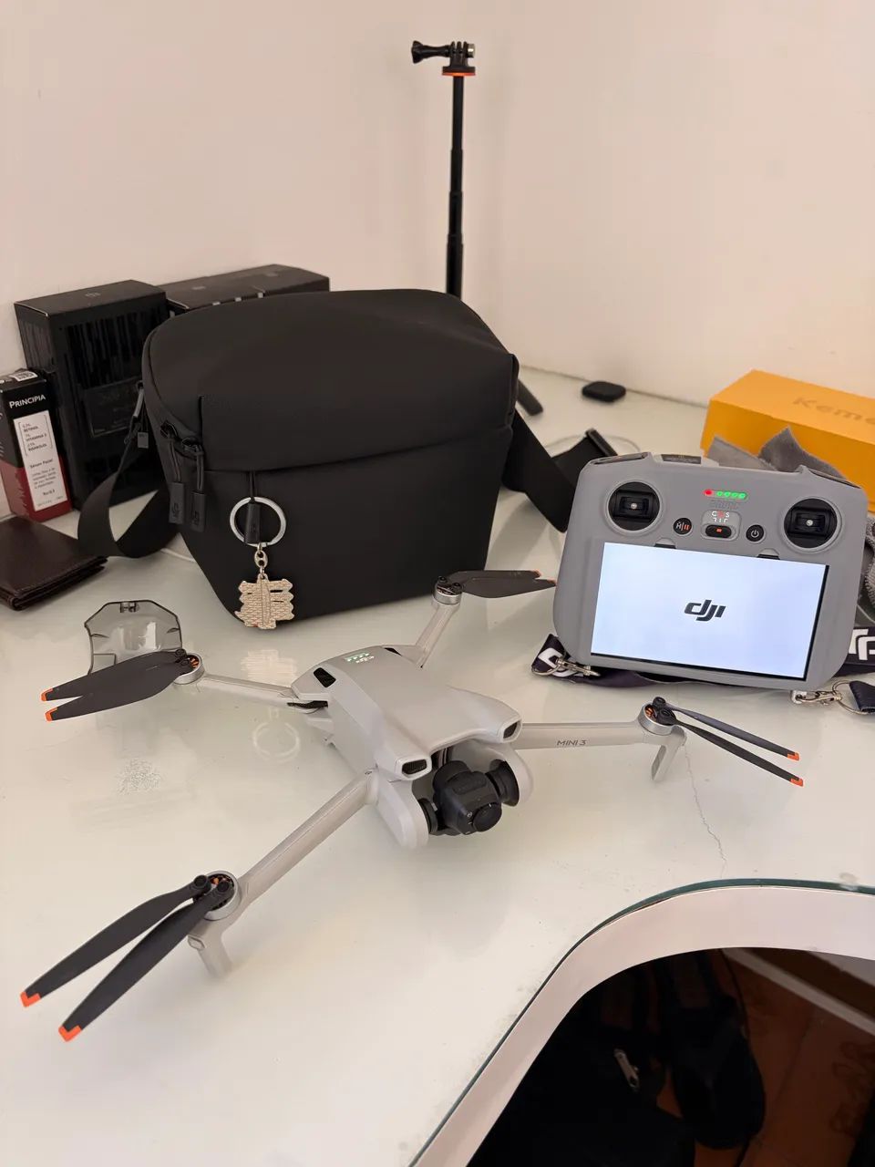 DJI MINI 3 FLY MORE COMBO  - Foto 2