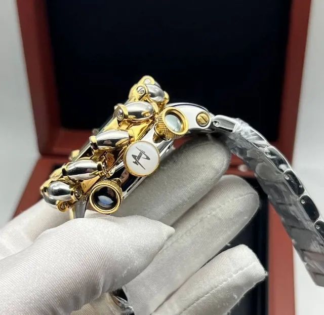 Relógio INVICTA HYPER BEAST MISTO COM DOURADO  - ENTREGAMOS  - Foto 4