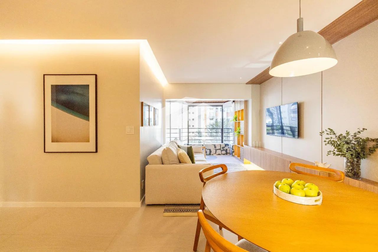 APARTAMENTO À VENDA NO CAMBUÍ TOTALMENTE REFORMADO E MOBILIADO. - Foto 2