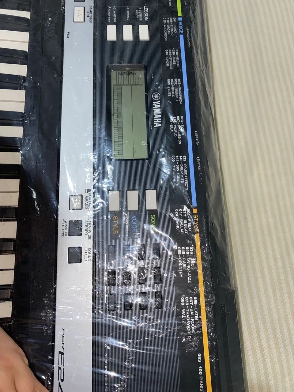 teclado Yamaha PSR-E243 - Foto 3