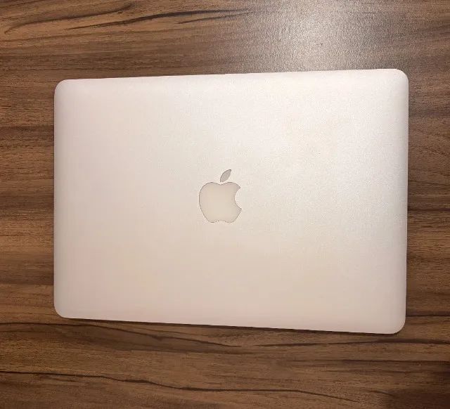 MacBook Pro 13" (2015) USADO - Foto 2