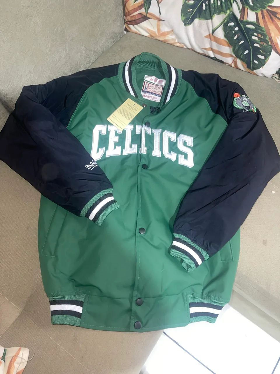  2 Jaquetas starter mitchell e Ness importadas  - Foto 2