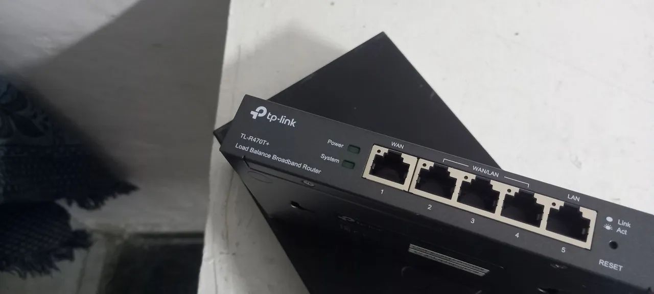 Switch D-LINK modelo DS -1924D Roteador TP-LINK - Foto 4