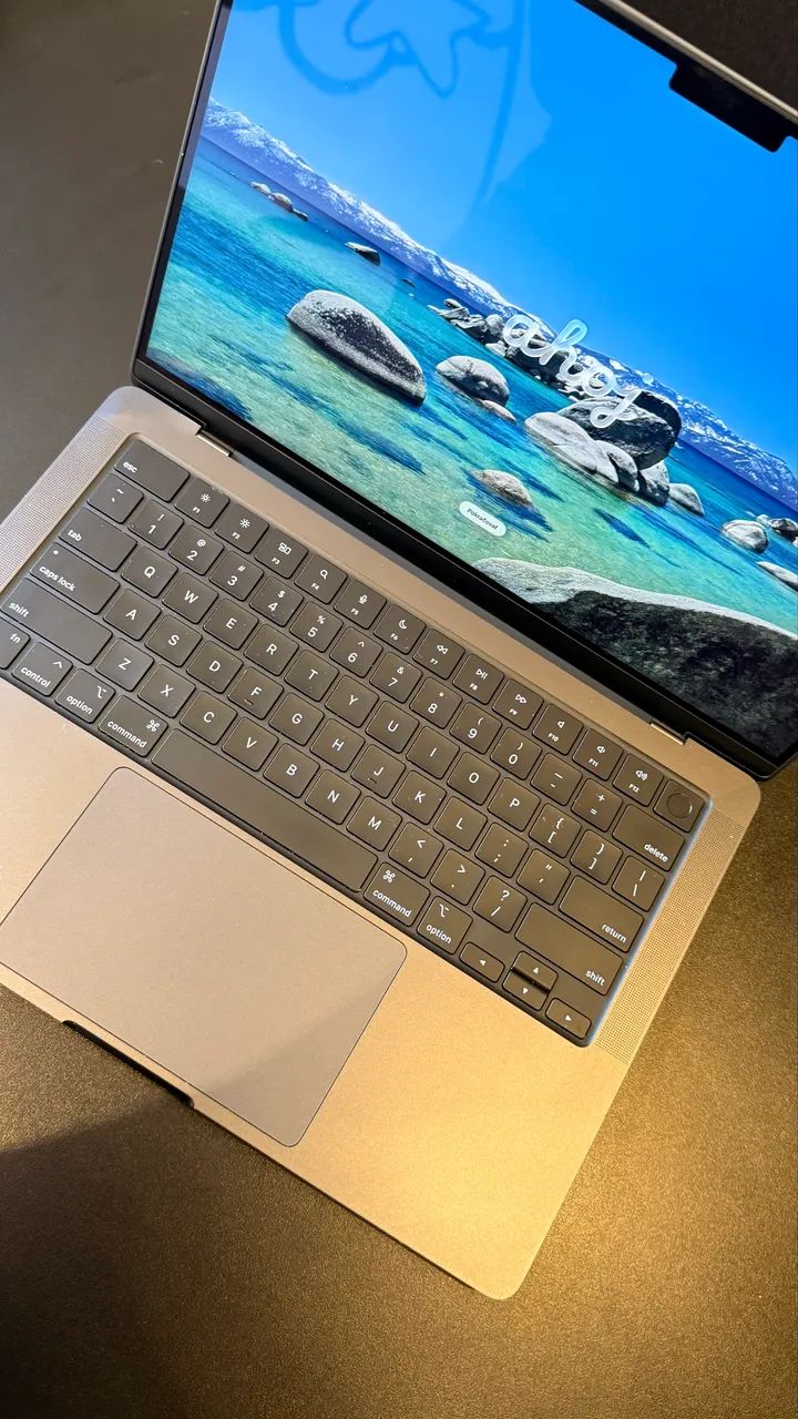 MacBook Pro 14