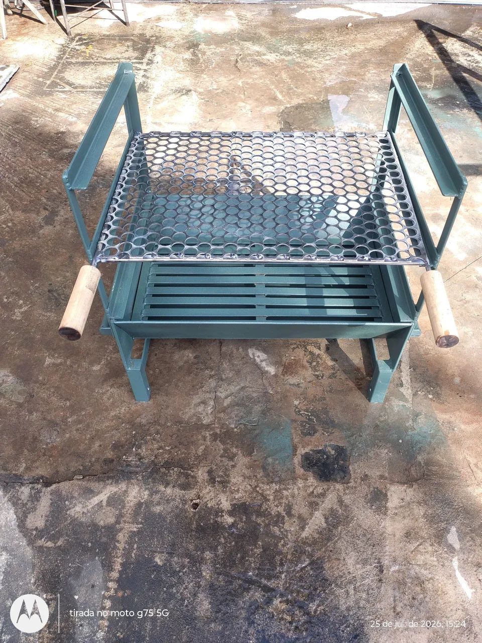 Churrasqueira de aço e grelha de inox - Foto 3