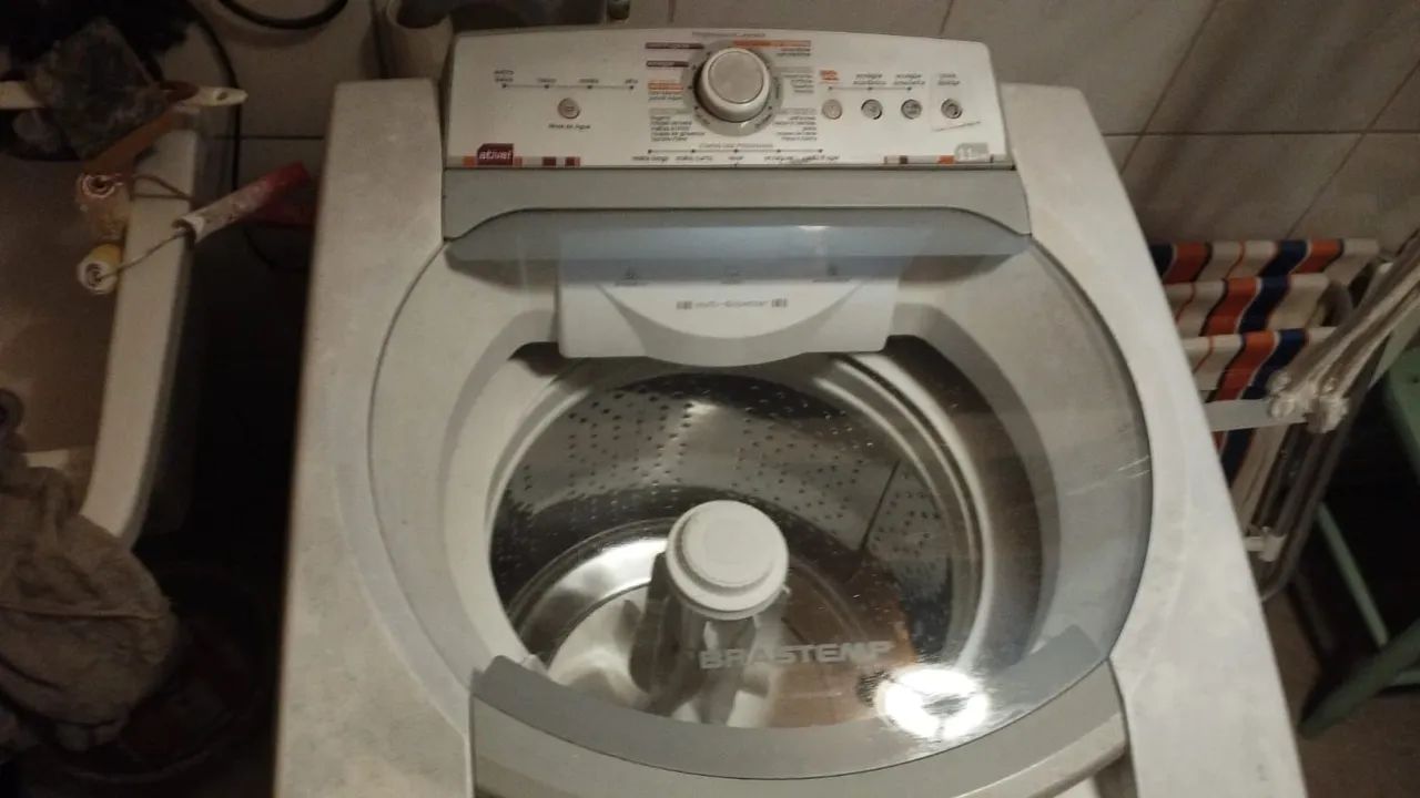 Maquina de lavar roupa
