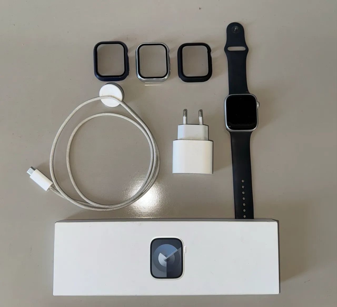 Apple Watch Series 9 45mm GPS Preto + 3 Capas + Carregador e Fonte - Foto 3