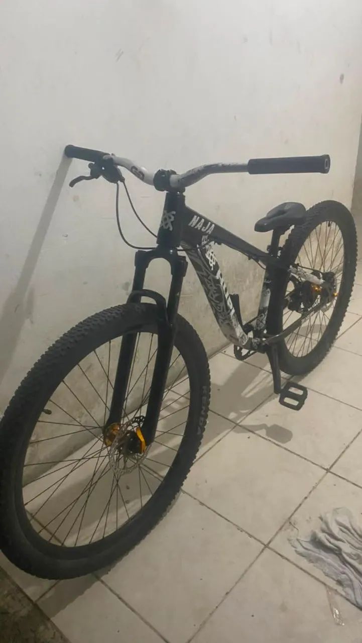 Hupi naja v9 2025 - Foto 3