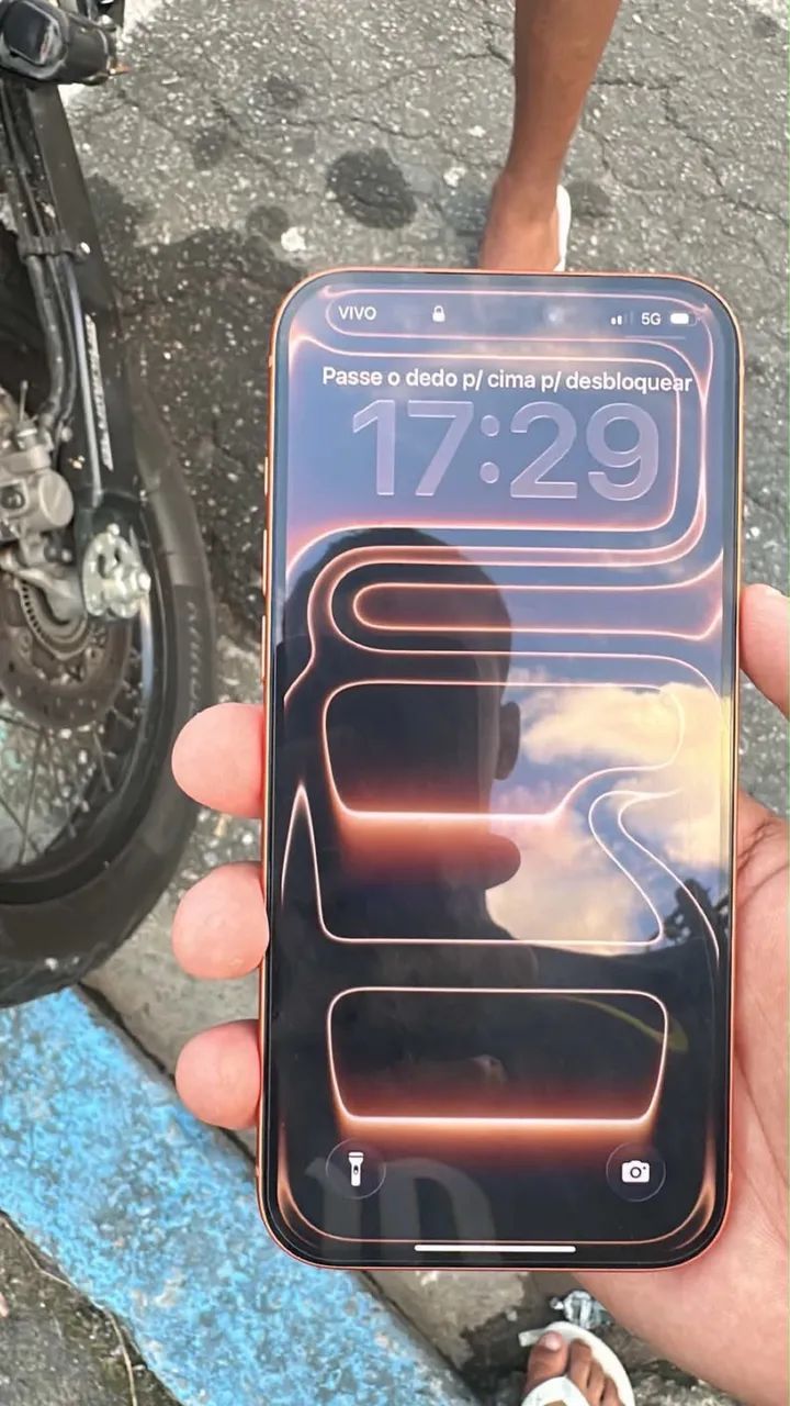 iPhone 17 pro Max Laranja 256gb - Foto 2