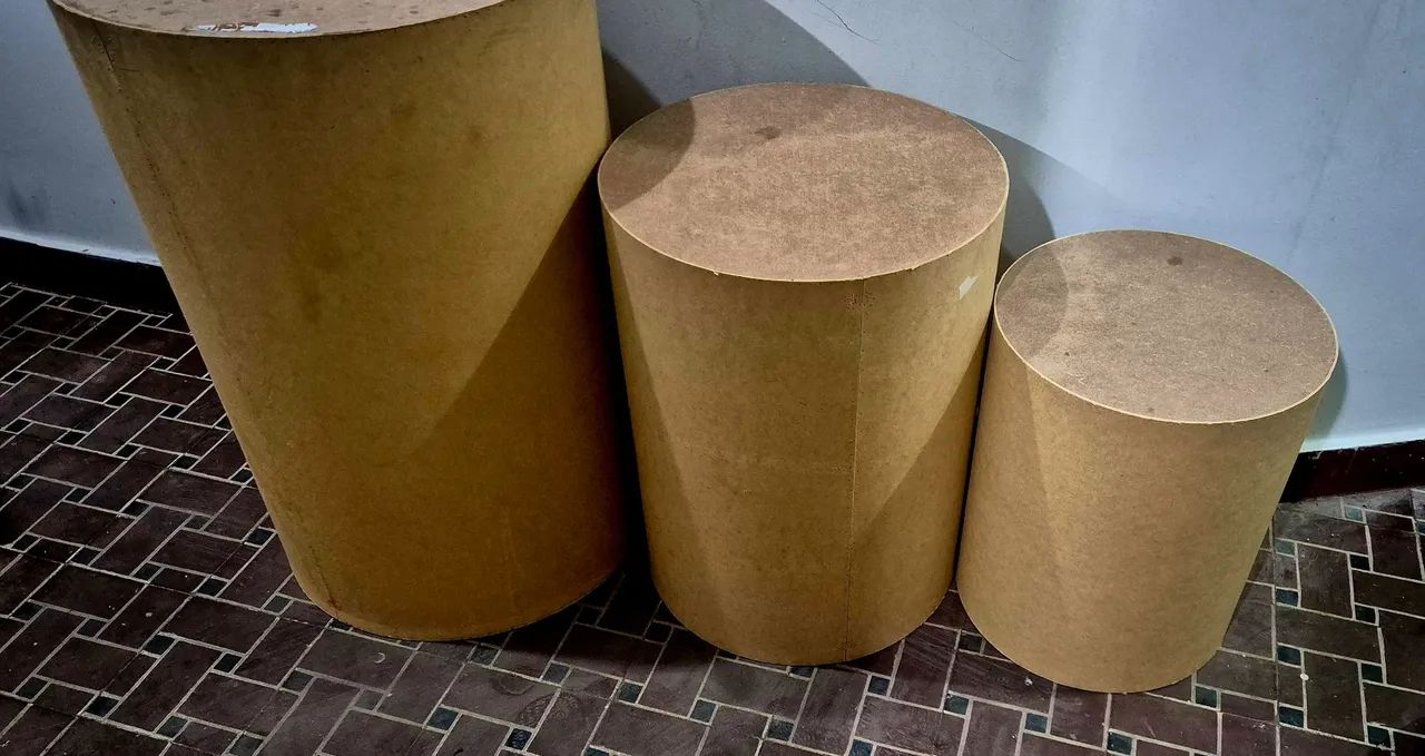 Vendo trio de mesa cilindro