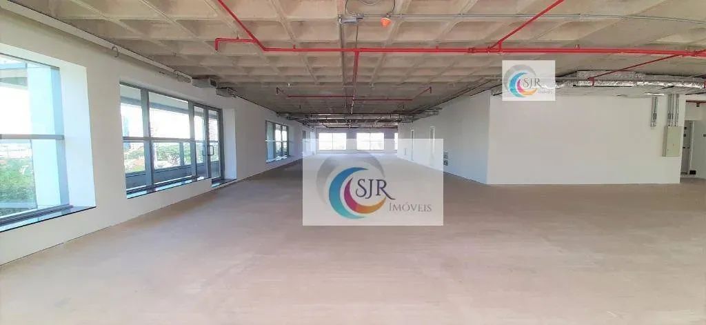 Conjunto Comercial de 327m² com 9 vagas de garagem em prédio Triple A novo!