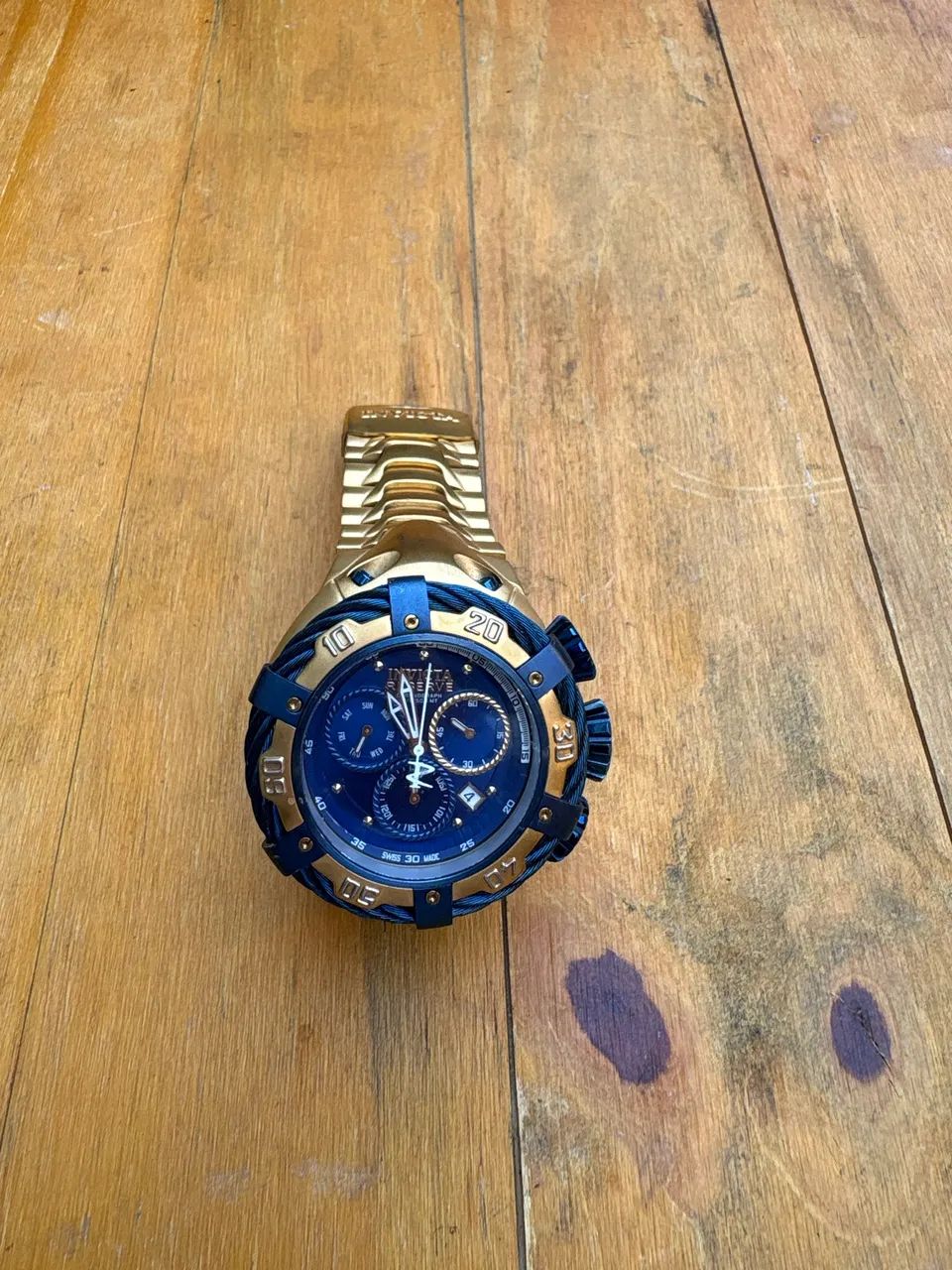 Invicta Reserve Bolt Zeus
