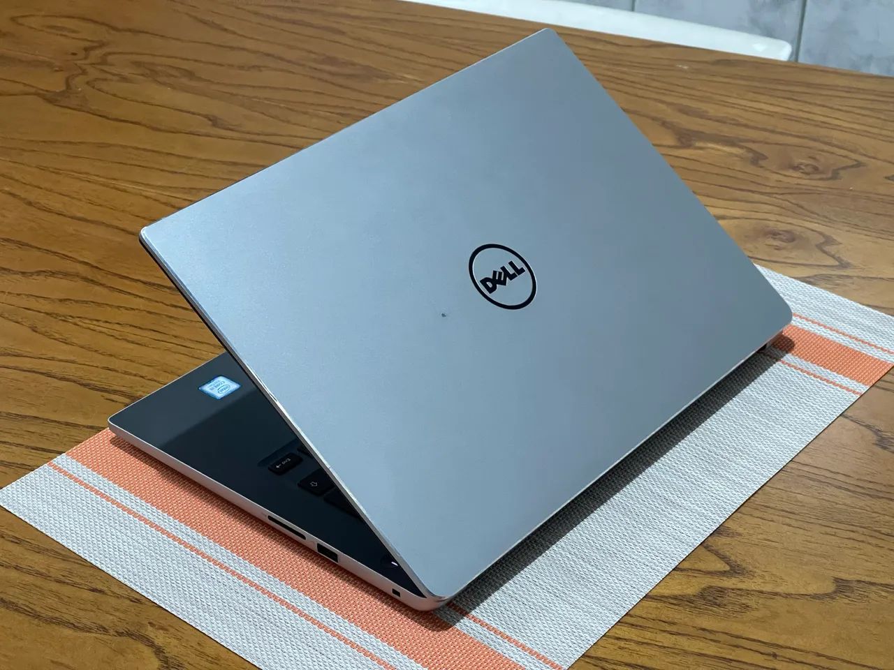 Notebook Dell Inspiron 7472 | i5 | SSD | GeForce MX150 | Tela 14