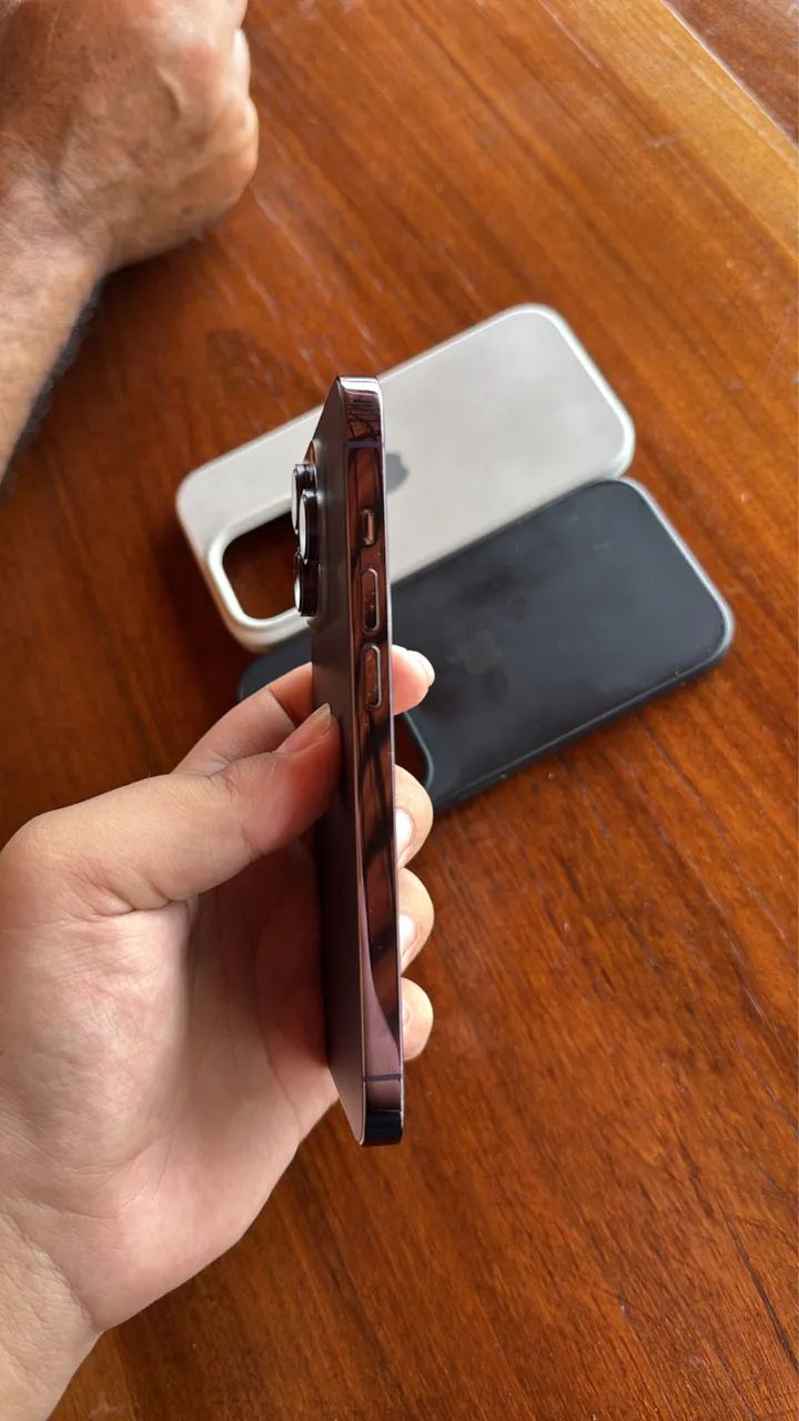 IPhone 14 Pro 256 gigas - Foto 2