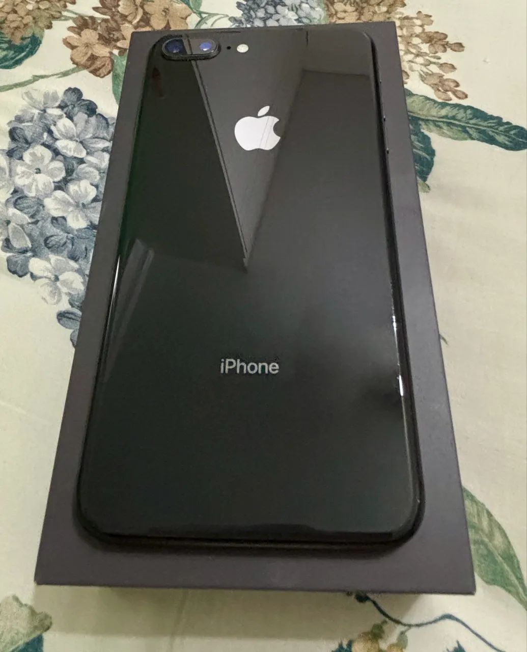 IPHONE 8 PLUS 64GB CINZA ESPACIAL - Celulares e Smartphones