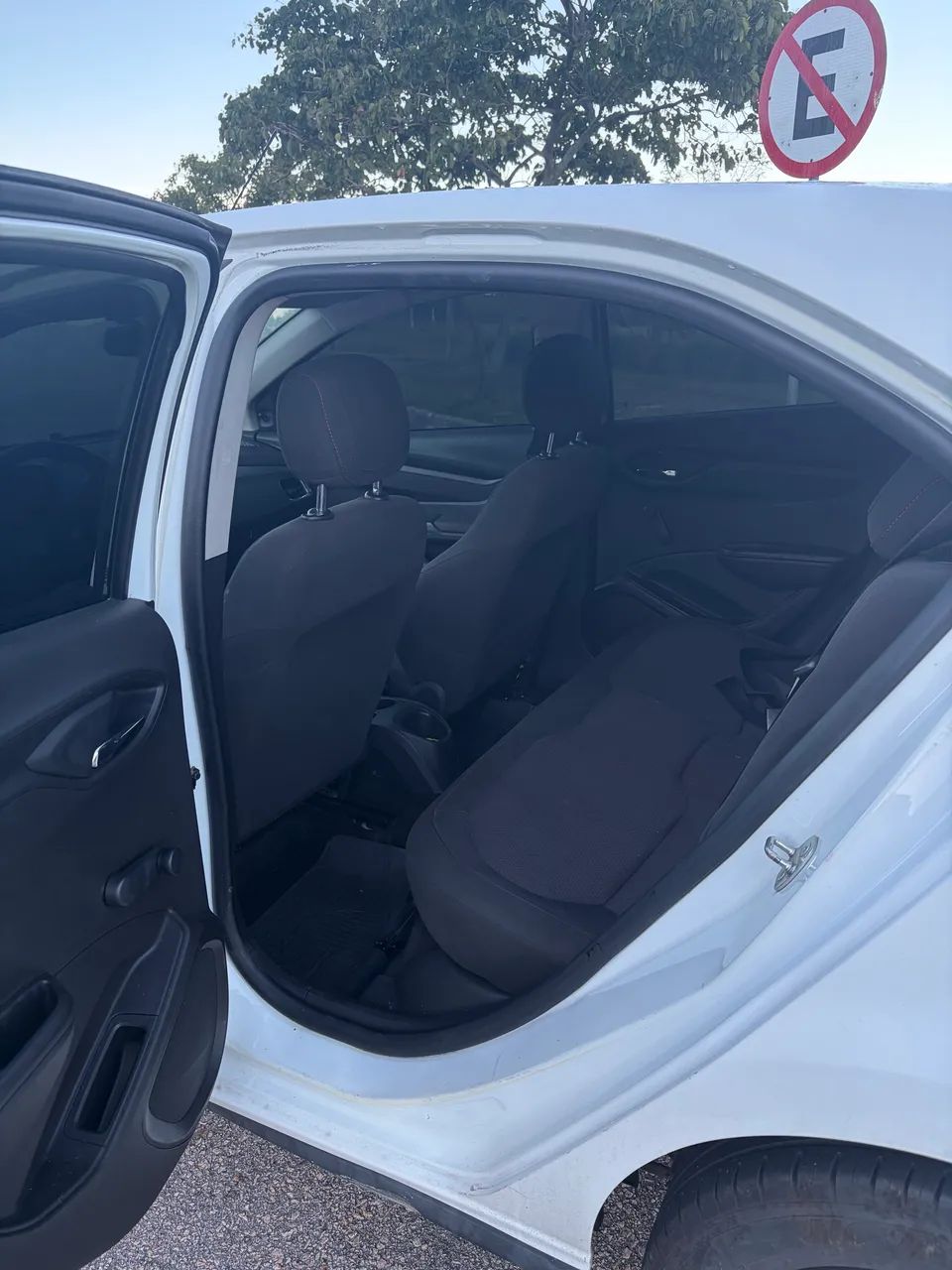 Chevrolet Onix Hatch LT 1.4 8V Flex Power Mec. 4P 2015 - Foto 5