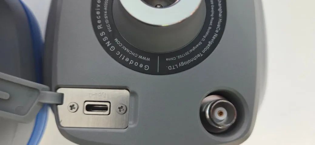 i73 - Kit GNSS RTK CHCNAV Super Compacto com Sensor IMU e 1408 Canais - Foto 5