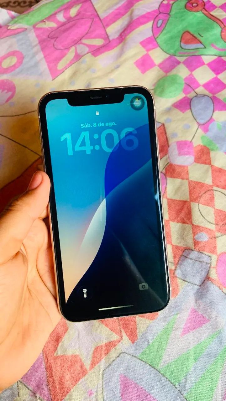 iPhone 11 128gb, pra vender rápido.
