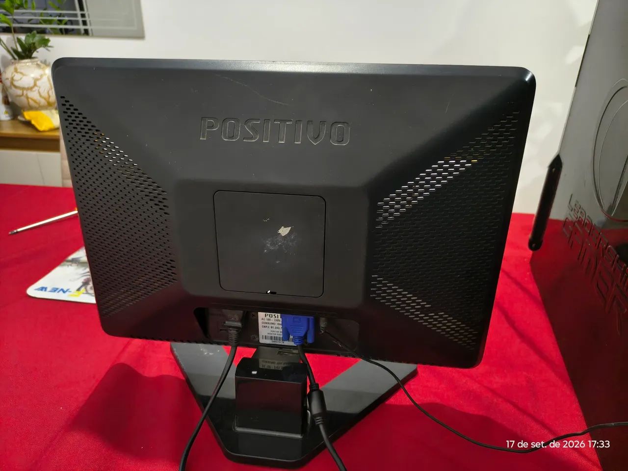 Monitor 15 polegadas com auto falante - Foto 2