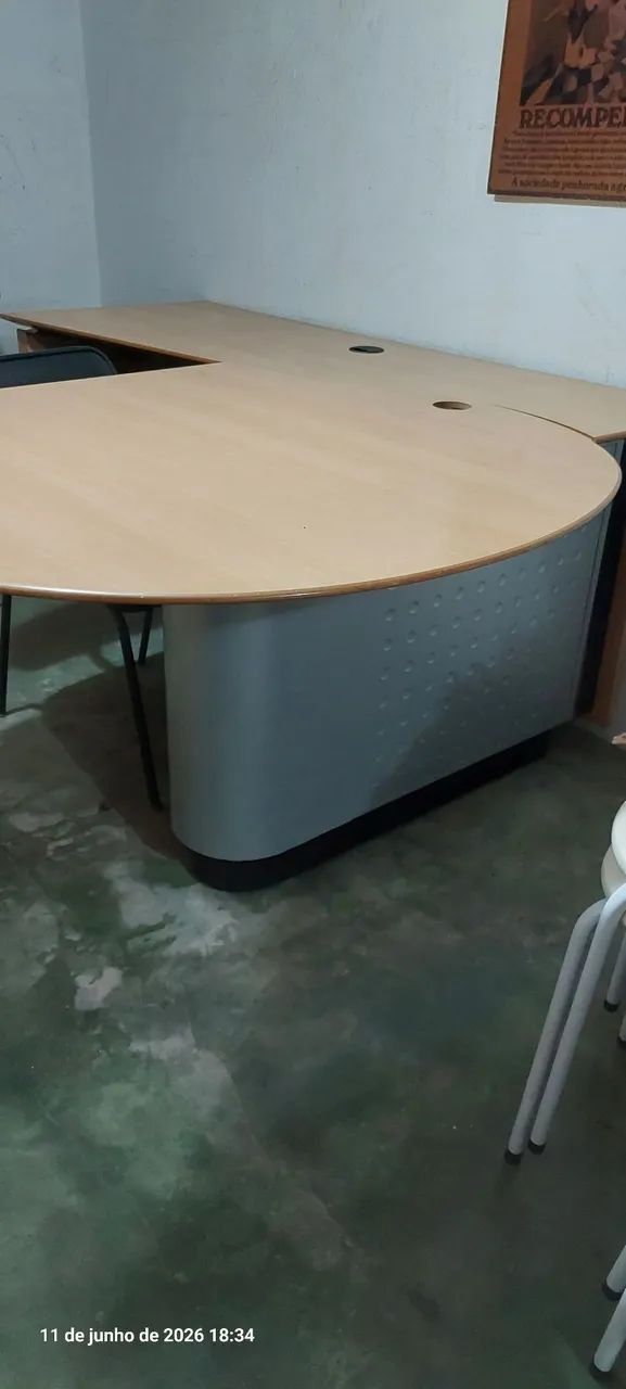 MESA PARA ESCRITÓRIO  - Foto 2