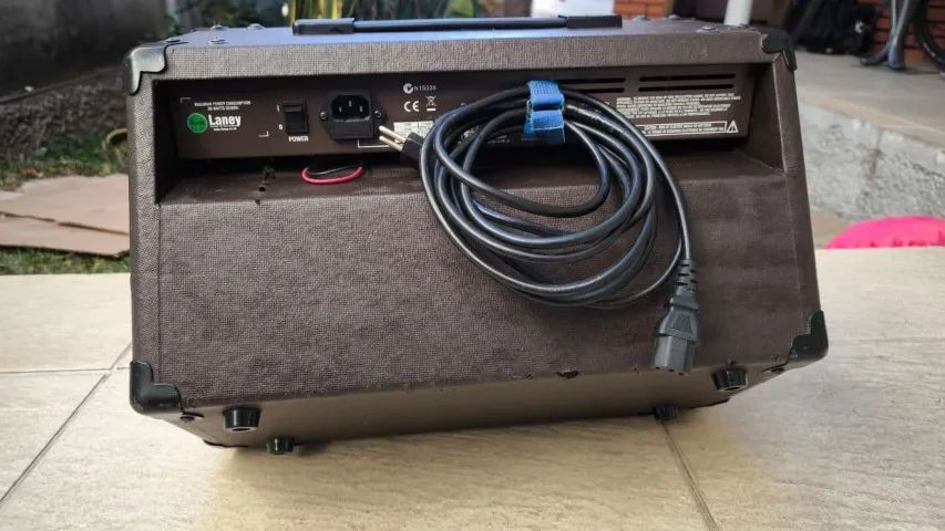 Amplificador Laney LA35C - Voz e Violão - Foto 4