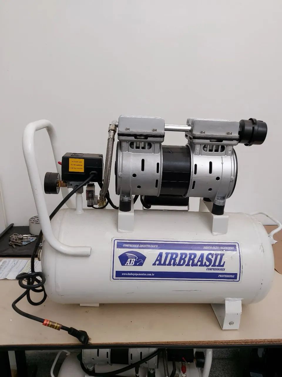 Compressor de ar odontológico isento de óleo  - Foto 5