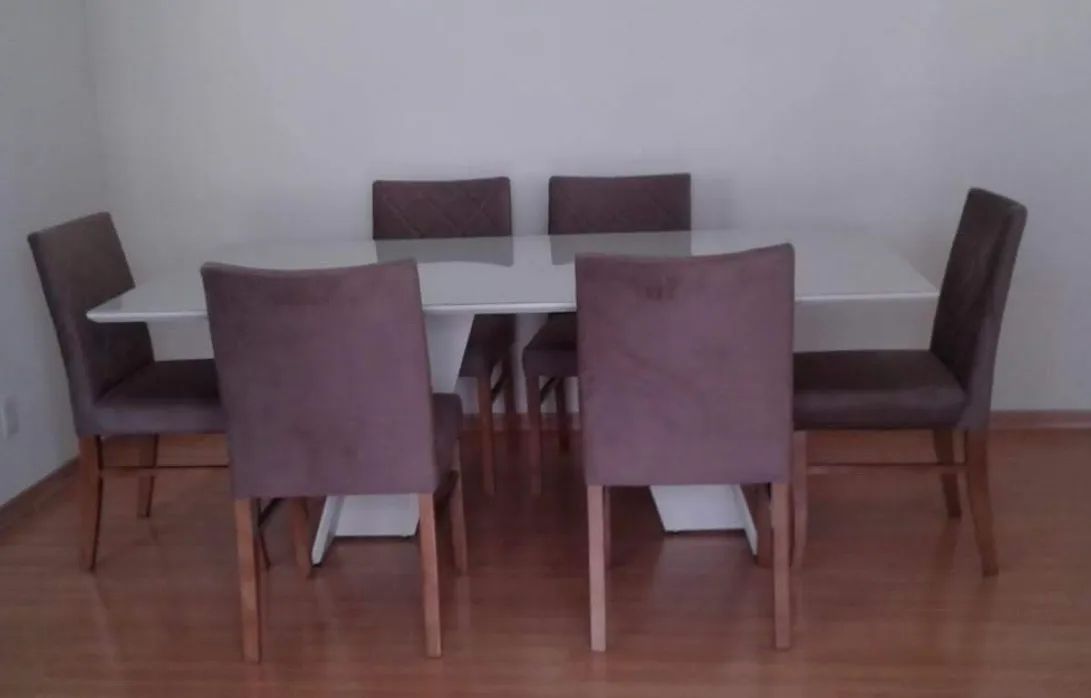 Mesa de jantar 8 lugares 