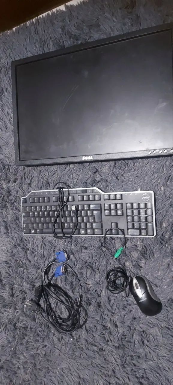 Monitor + teclado + mouse