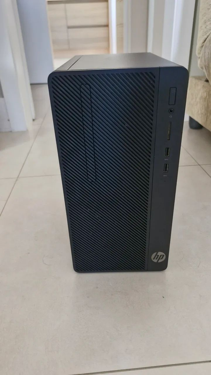 Gabinete HP com fonte, placas e processador