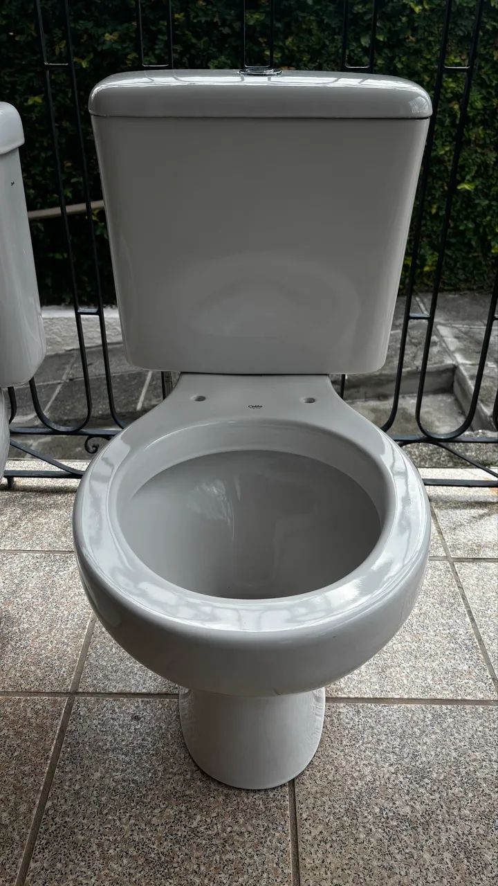 Complete Celite Toilet