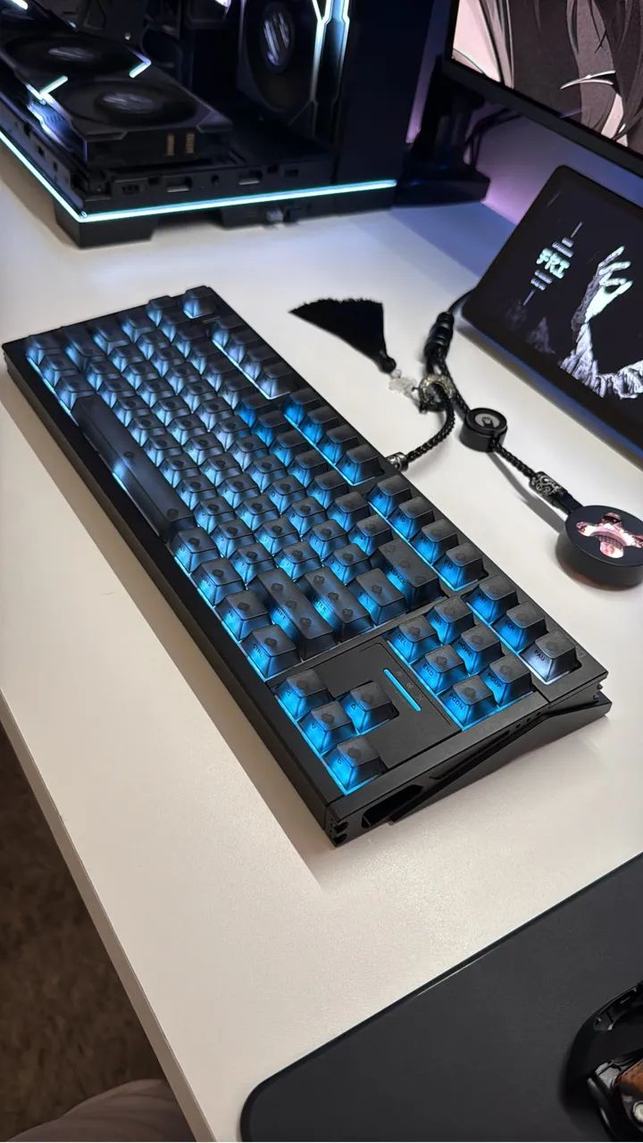 IQUNIX EZ80 com switch X Ultra