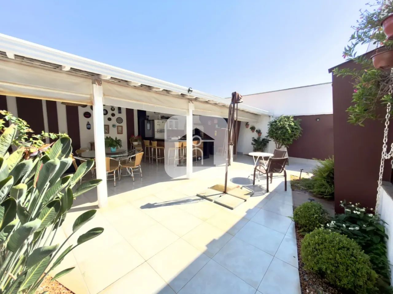 Casa para venda no bairro Umuarama - Foto 4