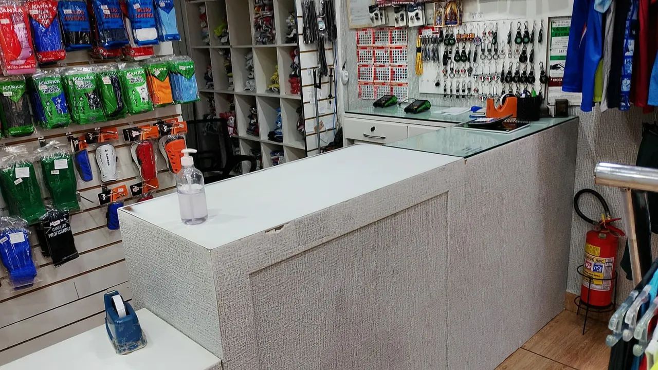 LOJA DE ARTIGOS ESPORTIVOS COMPLETA CENTRO ARAPONGAS - Foto 2