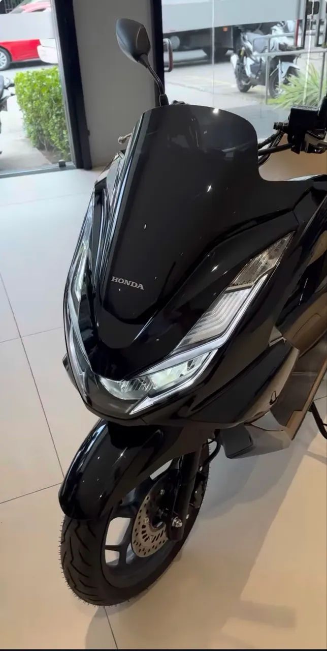 PCX DLX 2026 - Foto 4
