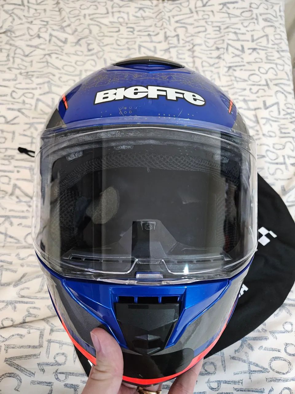 Capacete Bieffe tamanho 58 - Foto 4