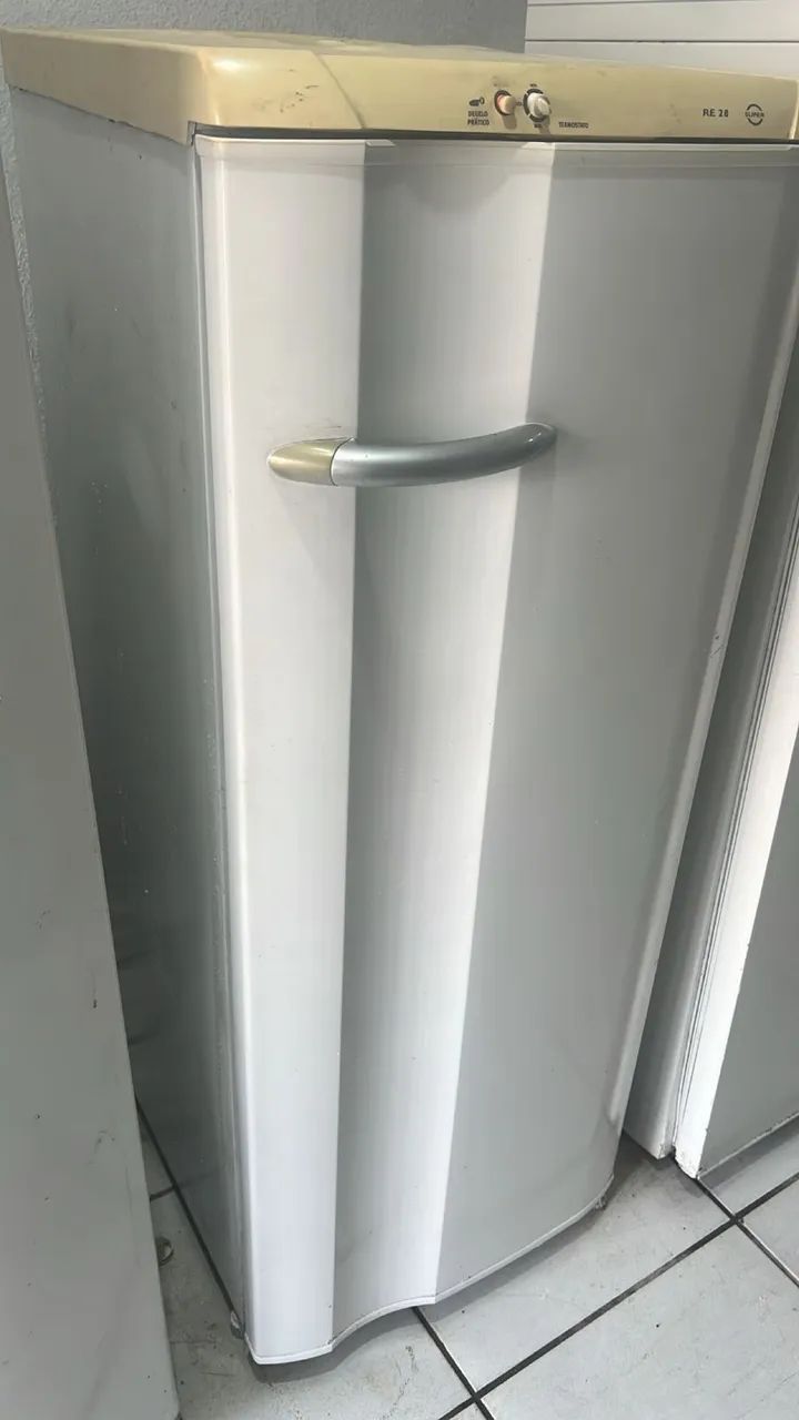 Geladeira simples 