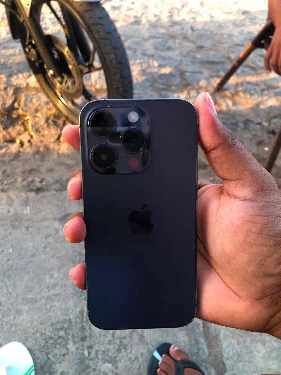 Vendo iPhone 14 Pro 128 gb todo original 