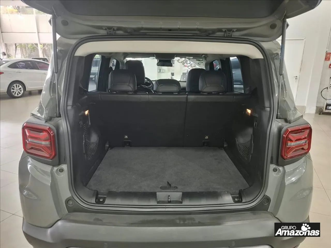 Jeep Renegade Trailhawk T270 1.3 TB Flex Aut., foto 8 de 20