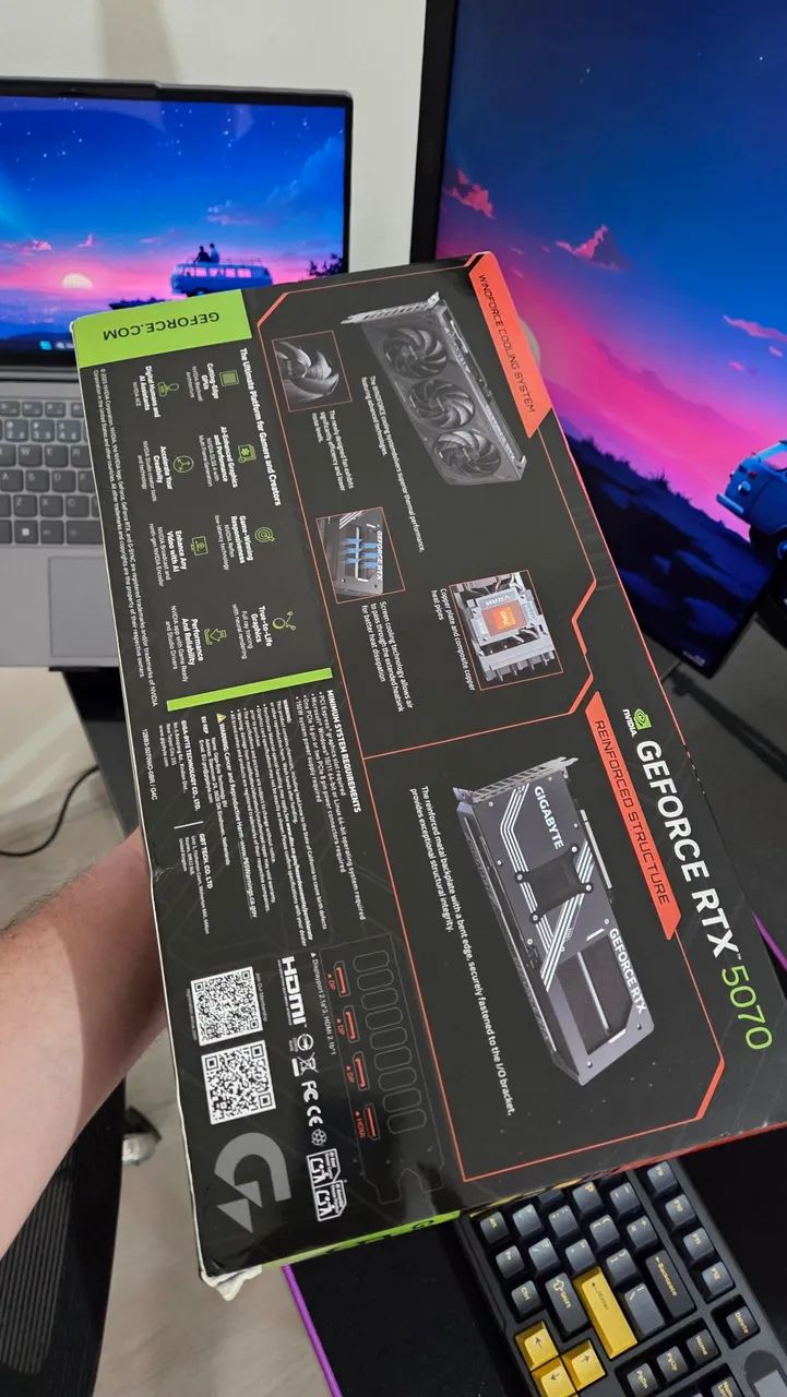 (Lacrada) RTX 5070 12GB Gigabyte Windforce OC SFF Geforce Nvidia - Foto 2