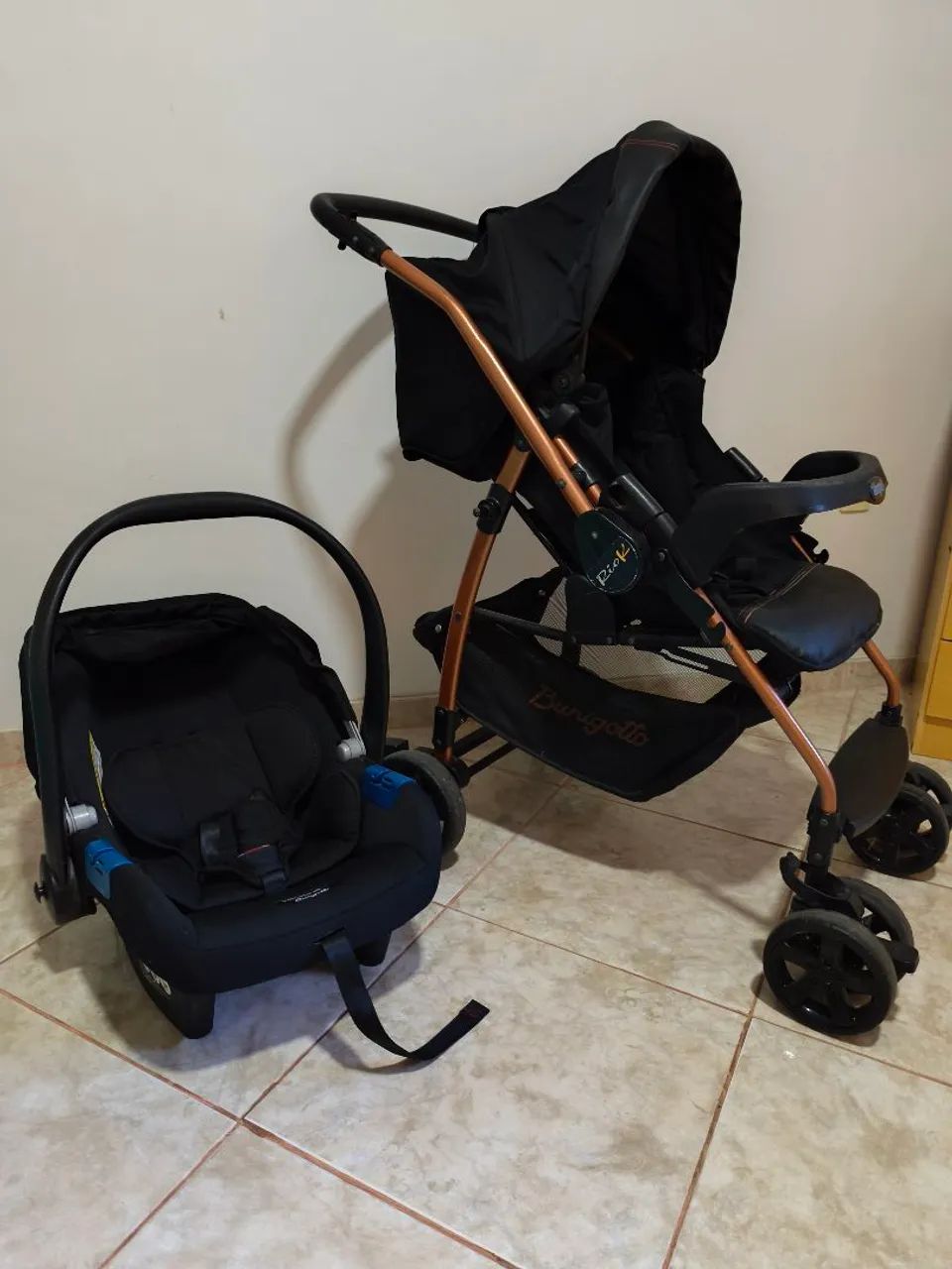 Carrinho de bebê + bebê conforto Burigotto  - Foto 2