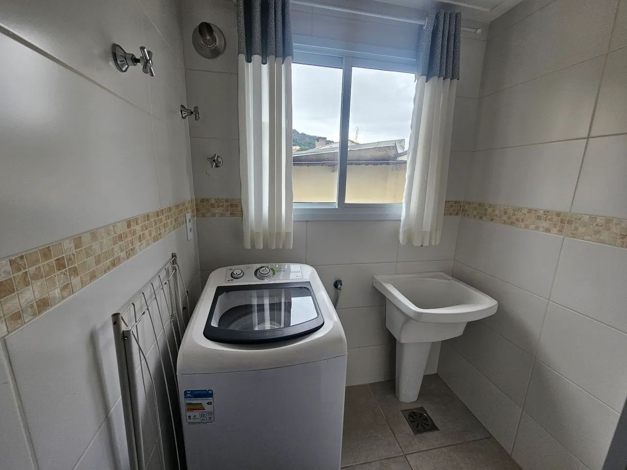 Alugo Excelente Apartamento Mobiliado 2 Quartos Próximo ao Centro - Foto 4