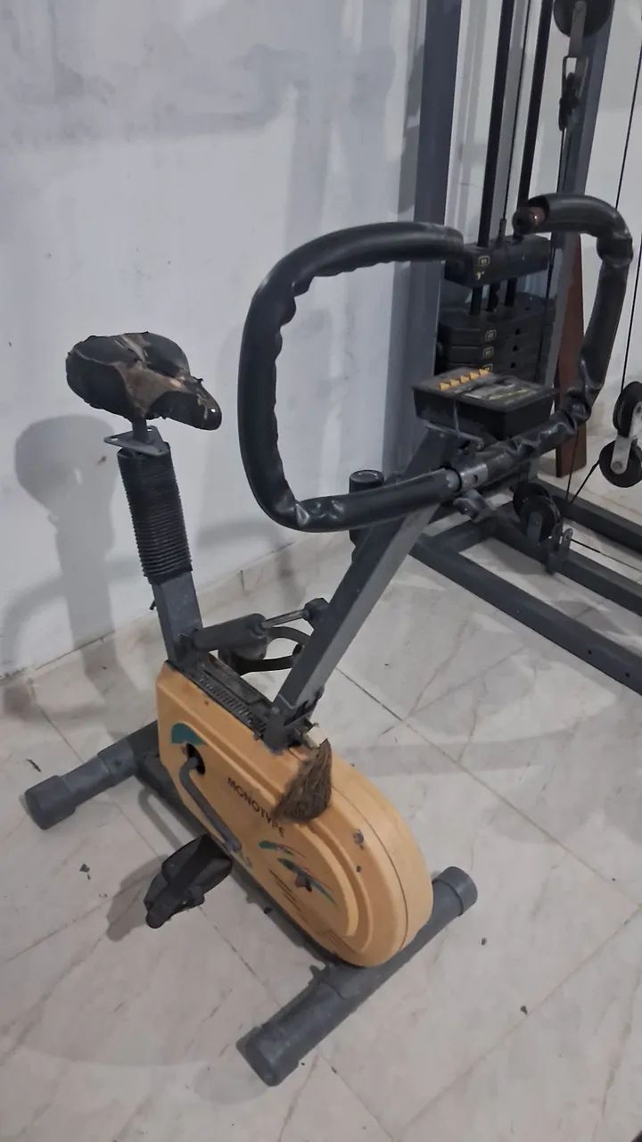 Vende_se uma Bicicleta egometrica  - Foto 2