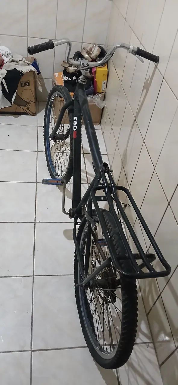 Bicicleta, ato 26, com marcha funcionando