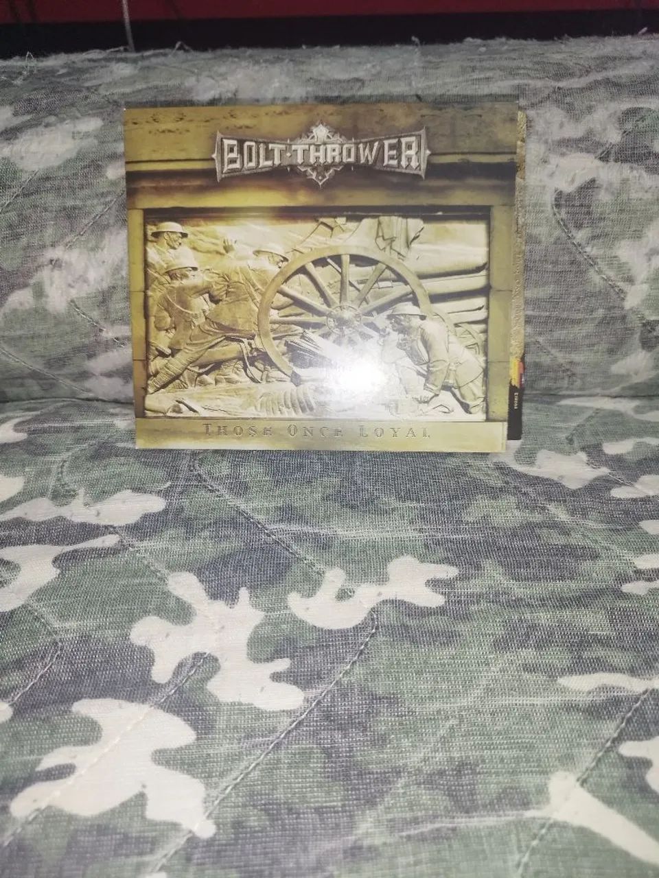 Cd bolt-thrower Those once loyal