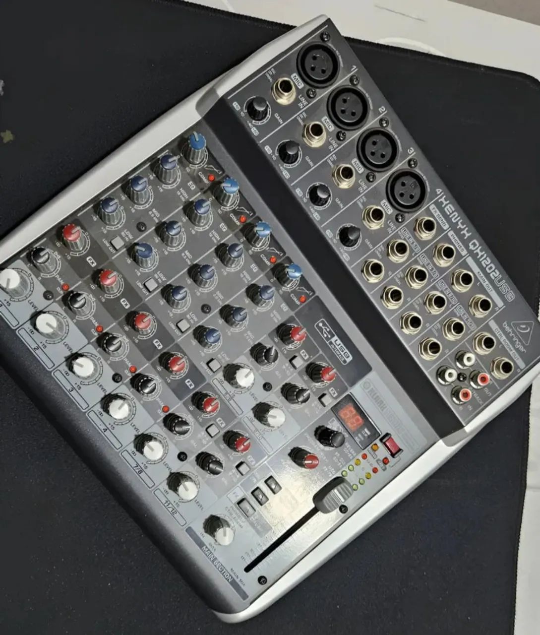 Mesa Behringer 1202 fx USB  - Foto 4