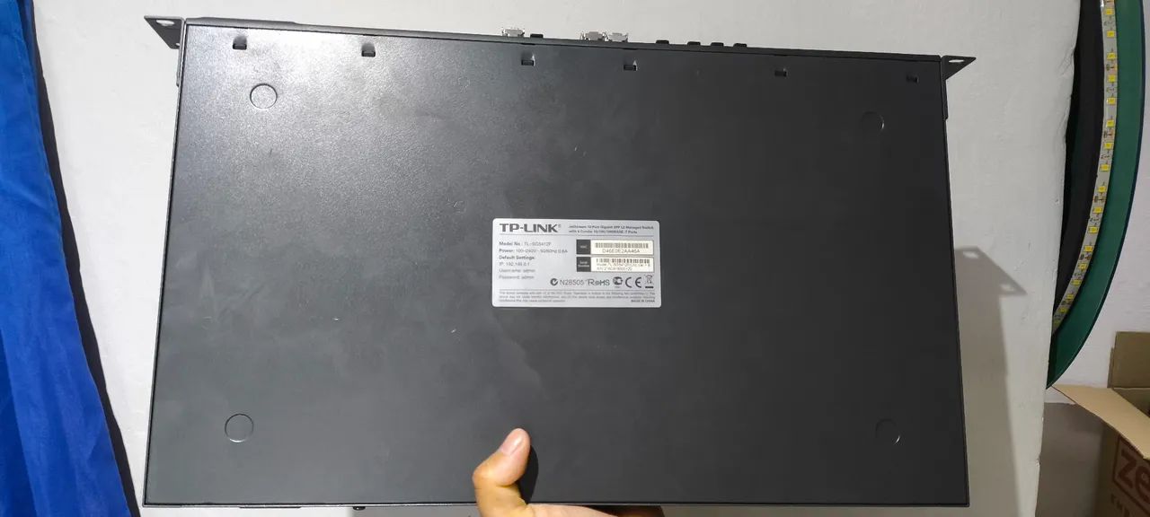 Switch Gigabit TP-Link L2 SFP de 12 portas Modelo TL-SG5412F - Foto 2