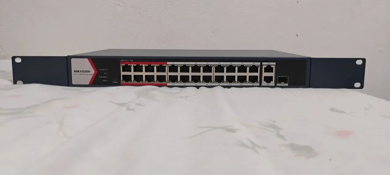 Switch 24 portas Hikvision